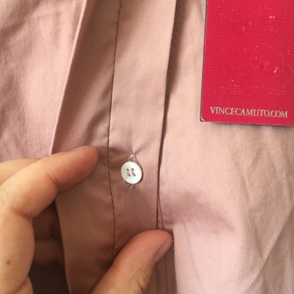 • stunning mauve vince camuto button up • - Picture 5 of 6